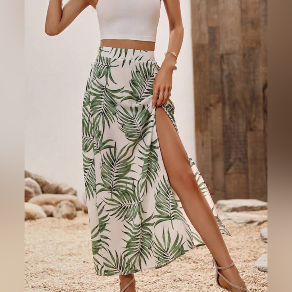 Tropical Palm Leaf Maxi Skirt‎